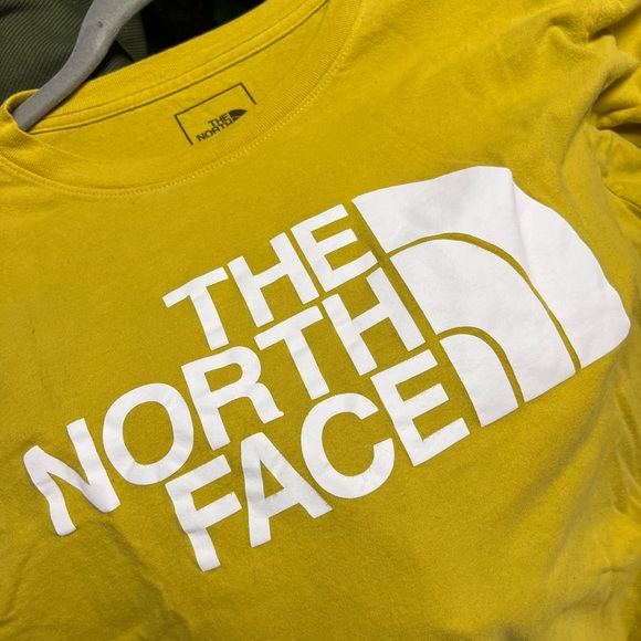 The North Face medium yellow classic graphic tee - Picture 4 of 6